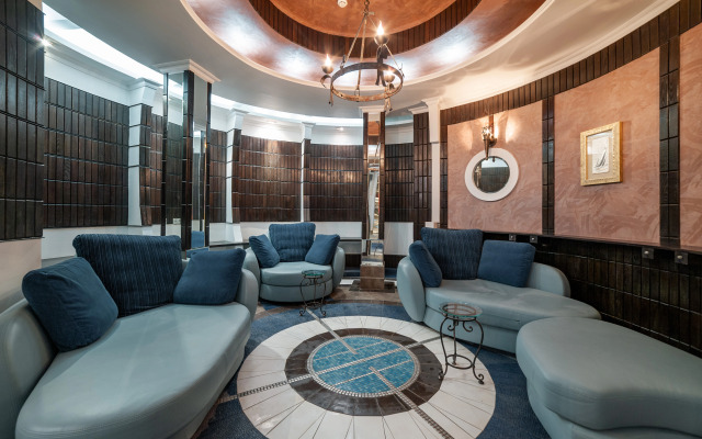 Atrium Private house
