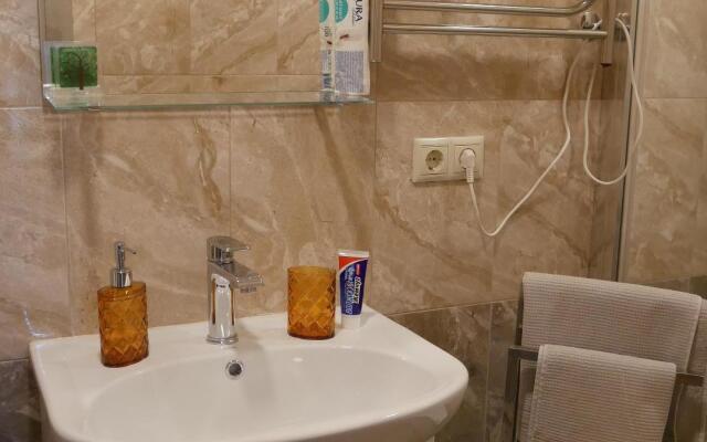 Апартаменты на метро Южная