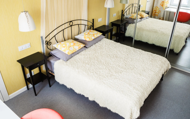 S Vidom Na Nizhegorodskuyu Yarmarku Flat
