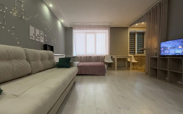 Arendagrad Tvardovskogo 5/11 Apartments