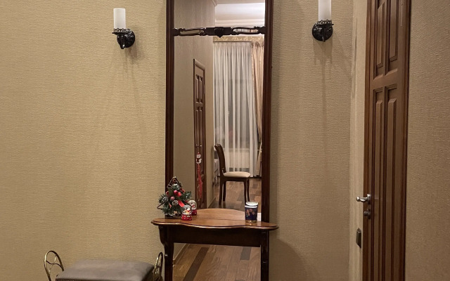 Unikalnaya S Balkonom Flat