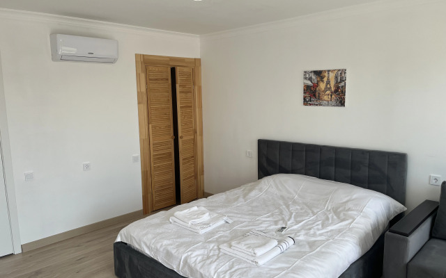 Na Zheleznodorozhnoy Guest House