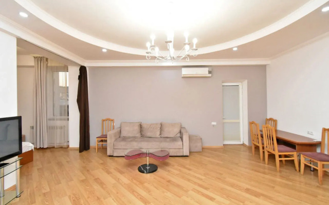3-Komn. V Novostroyke, Ulitsa In Yerevantsu,hh331 Flat
