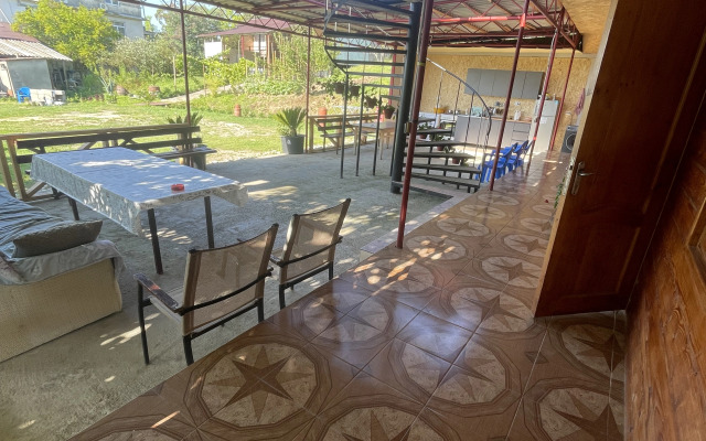 Topchyan 15 Guest house
