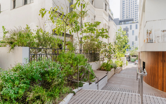 Blueground at Nahalat Byniamin ID37 Apartments