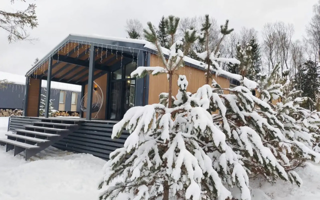 Garnet Holiday. Mir Mini-Hotel