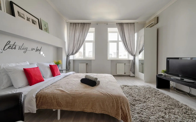 Trekhkomnatnye V Istoricheskom Tsentre Basmanny Tupik Apartments