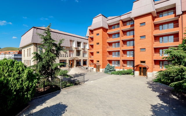 Отель Медведь Resort