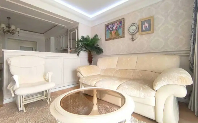 Nesebrskaya 14 Flat
