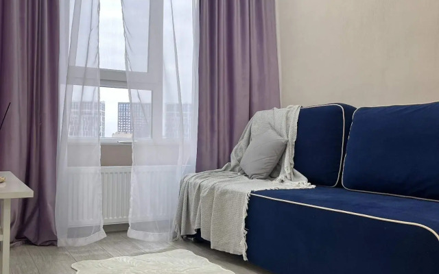 2 Na Bekhtereva 2B Flat