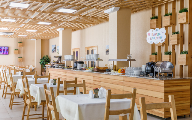 LetooteL Blagoveschenskaya Hotel