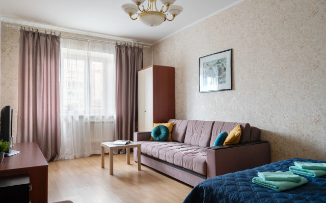 Апартаменты на Коломяжском проспекте 20