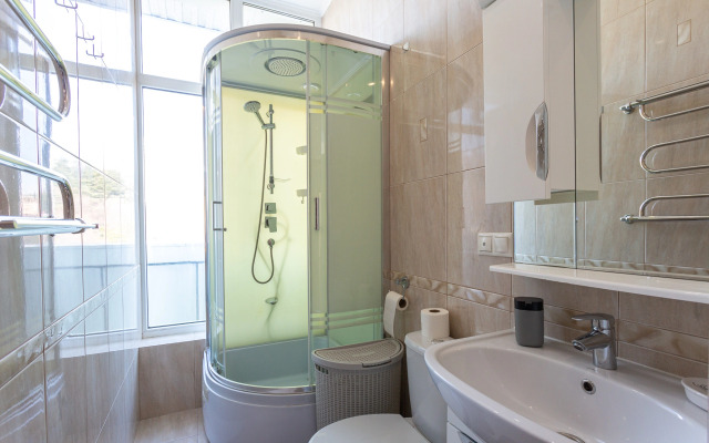 Квартира трехкомнатная с видом на море