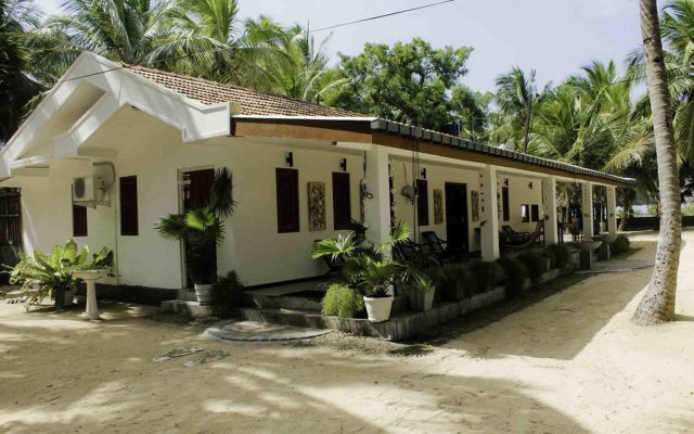 Yoho Nugavilla Guest House