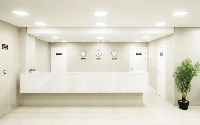 Apartment hotel HIGHVILL APARTAMENTS