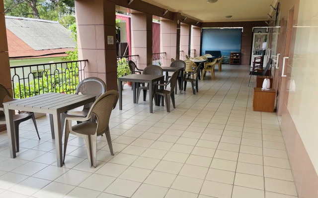 Alina Guest House
