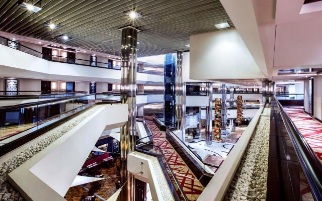 Crowne Plaza Dubai - Deira, an IHG Hotel