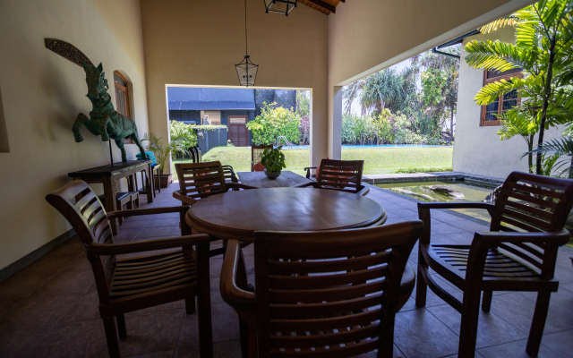 South Point Villa - 3 bedroom Beach Front Villa