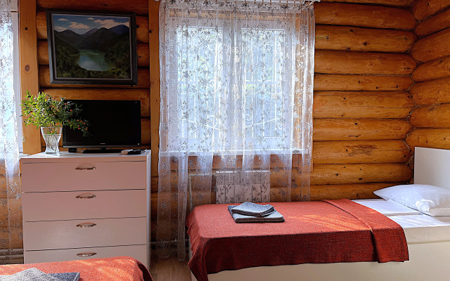 Pod Klych na Kompanyu do 14 chelovek Guest House