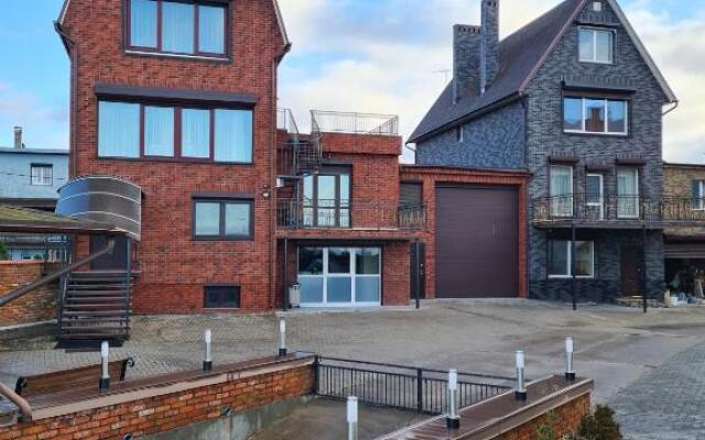 Apart 39 U Zaliva Delfin Apartments