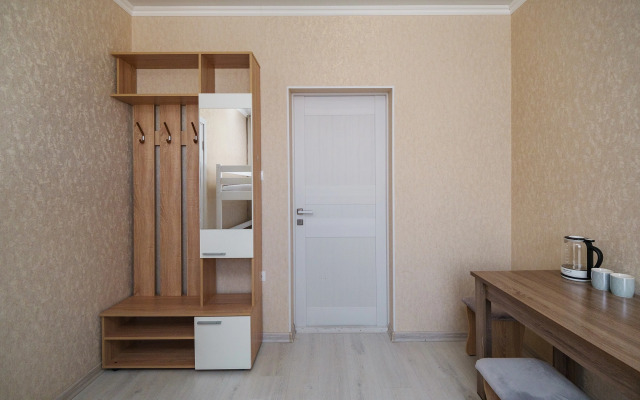 Leto Apartments