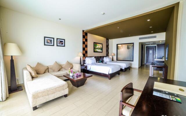 Olalani Resort  Hotel And Condotel