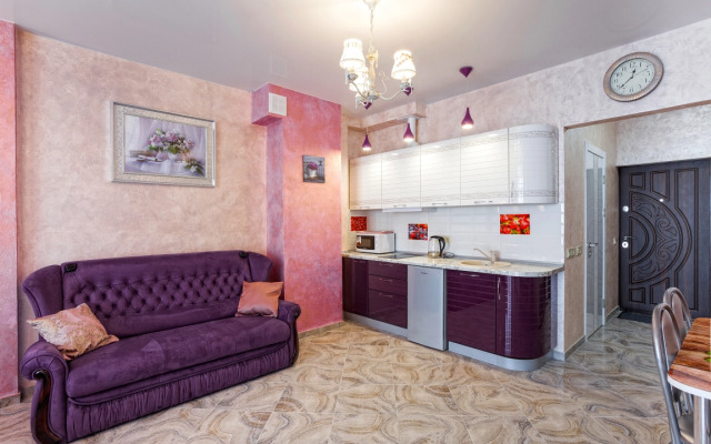 Mirazh Apartments 4