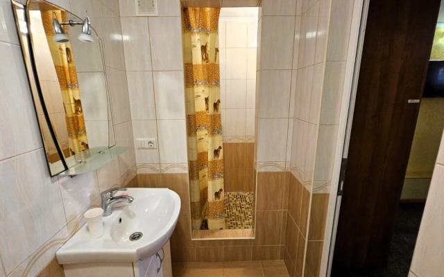 Апартаменты Феодосийский залив однокомнатная студия в цоколе