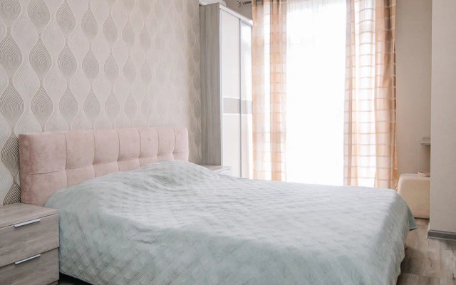 Na Pervoy Beregovoy Linii Flat