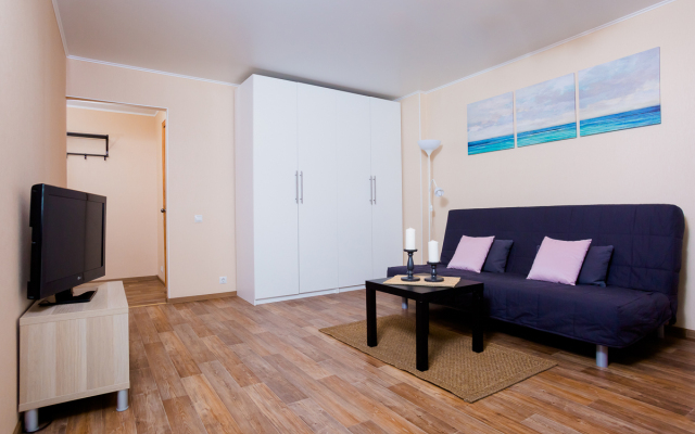 Na Revolyutsionnoy Flat
