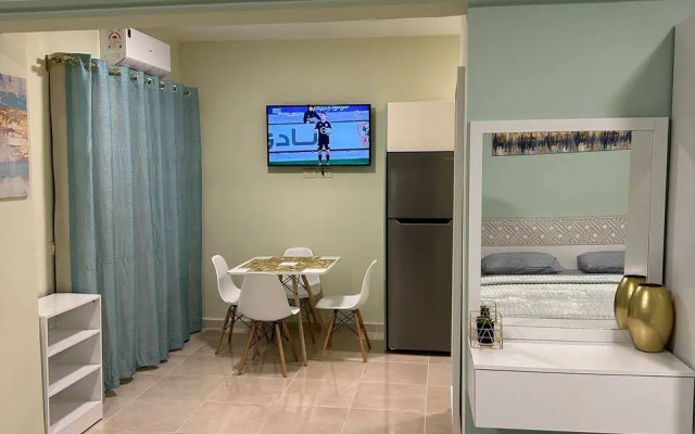 Апартаменты Tiba Golden Resort с личным пляжем