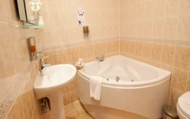 Отель Амакс