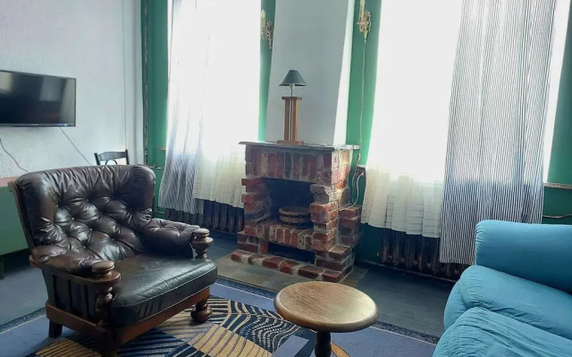 U Storozhevoy Bashni Apartments