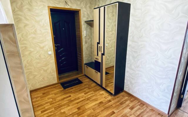 Ryadom S Trassoy V Pos Stroitel Flat