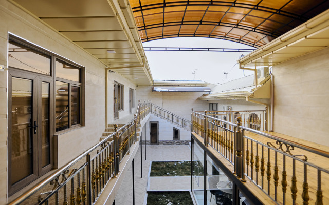 Hotel Registon Gold