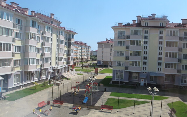 Na Voskresenskoj 14/1 Apartments