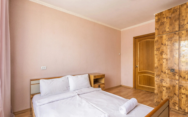 Trekhkomnatnaya Dlya Komandirovannykh Flat