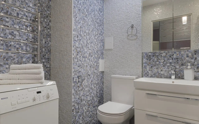 Квартира Лиловая студия на набережной Обводного канала