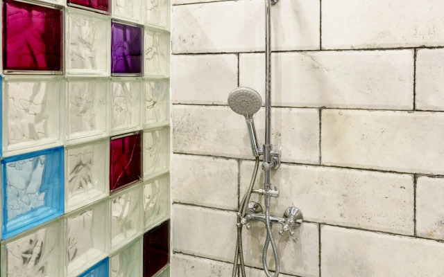 Апартаменты ApartMari Шикарные 4-комнатные апартаменты Лофт в центре