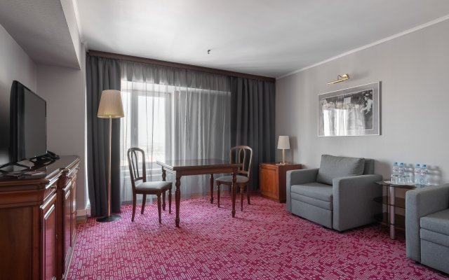 Отель Marins Park Hotel Novosibirsk