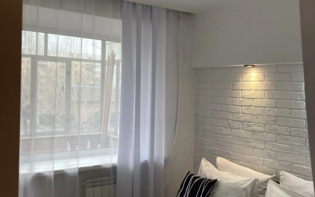 Апартаменты Двухкомнатные рядом сУВЗ, кинотеатр Россия