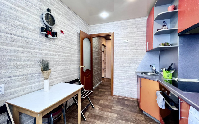 Апартаменты 51 Где Вас ждут Тепло Арктики на Маклакова, 52