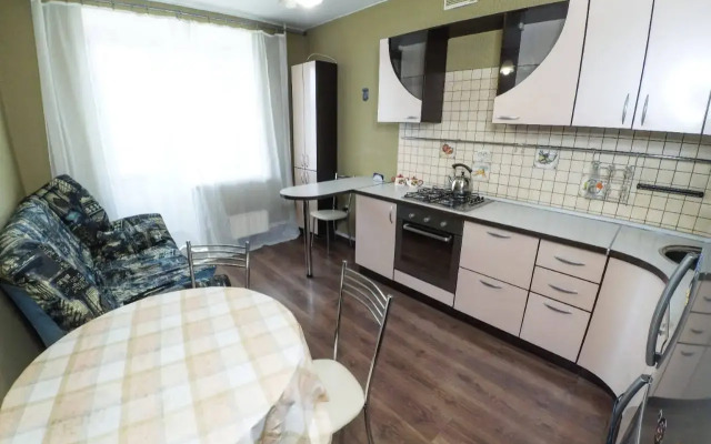 U Rivyery Chistopolskaya 72 Flat