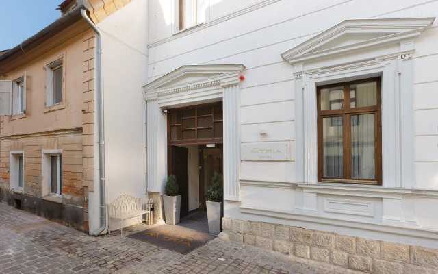 Отель Atria