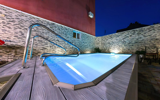 Akva Guest House