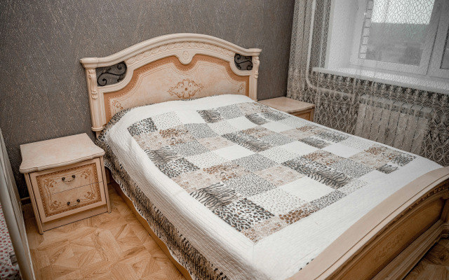 Uyut Flat
