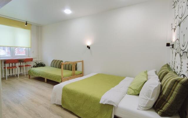 Uyutny ugolok Tsentr ryadom Flat
