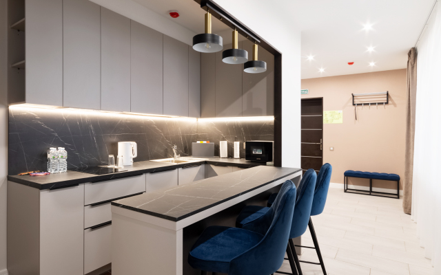 Trekhkomnatnye Apartamenty U Metro Kitay-Gorod Apartments