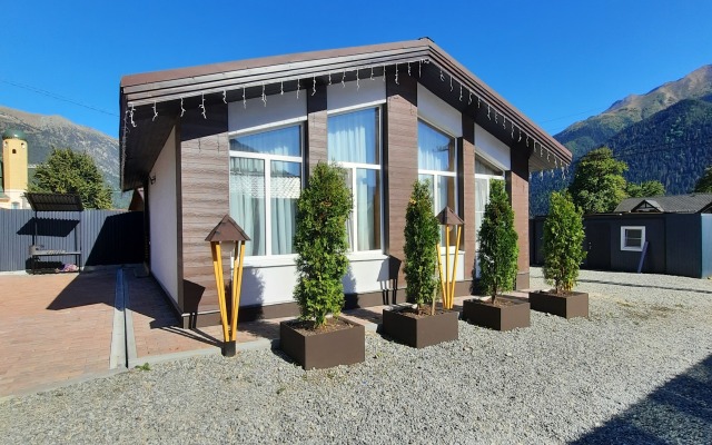 Nur House Hotel