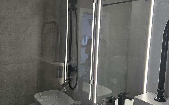 Uyutnaya kvartira ryadom s Zooparkom Flat